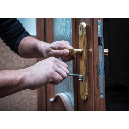 cerradura de gorjas en puertas