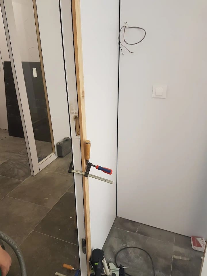 Монтаж на интериорни врати в Петрич